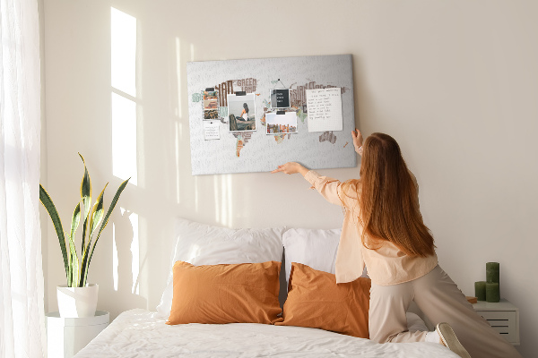 Cork memo board World map colorful letters