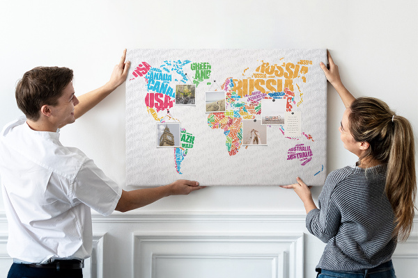 Cork board Colorful country names