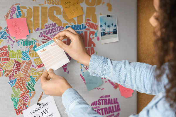 Cork board Colorful country names