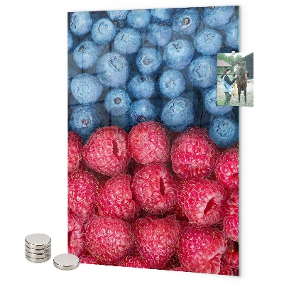 Notice board Blueberries and raspberries