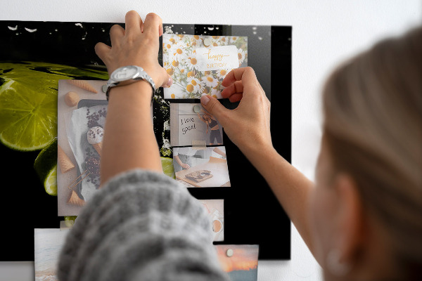 Magnetic board for wall limes