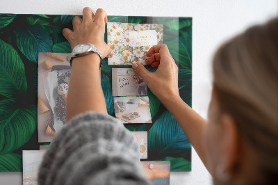Magnetic board for wall leaves of nature design