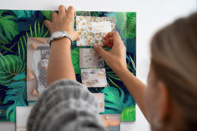 Magnetic board with exotic leaves design