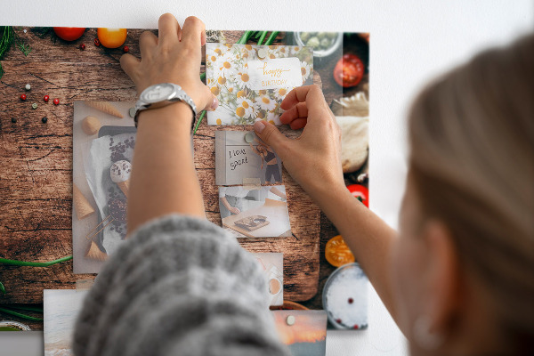 Magnetic wall board cooking board
