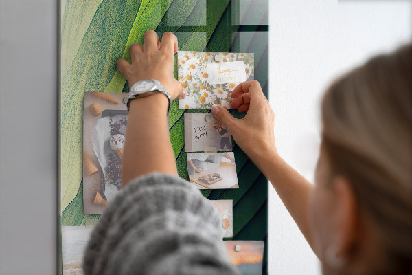 Memo board Green streaks of nature