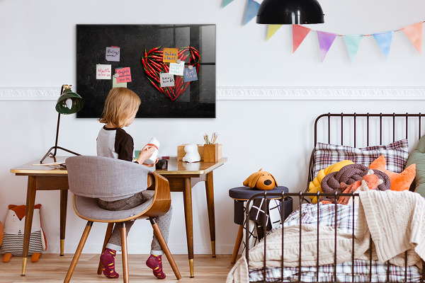 Dry erase board magnetic A heart of peppers and photos of memories