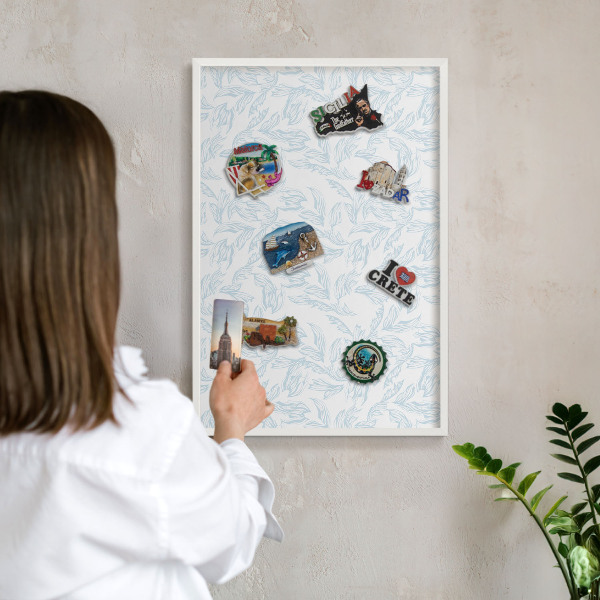 Decorative magnet board with a white frame Light theme