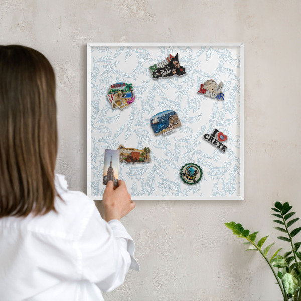 Decorative magnet board with a white frame Light theme