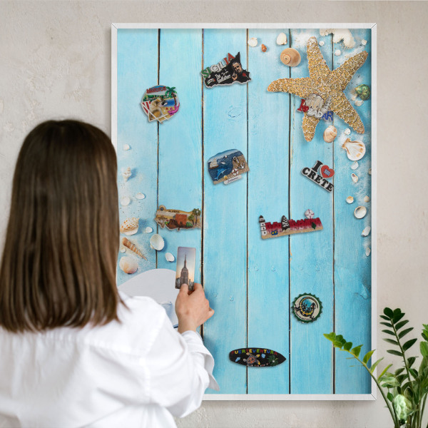 Decorative magnet board with a white frame Holiday rest