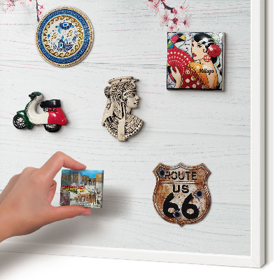 Magnetic board for travel magnets in a white frame Blooming Elegance