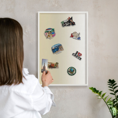 Magnetic board for travel magnets in a white frame Cream gradient