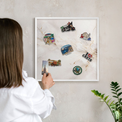 Magnetic board for travel magnets in a white frame Floral elegance