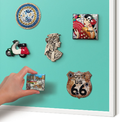Magnetic board for travel magnets in a white frame Strong mint