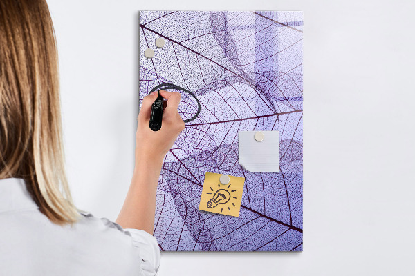 Magnetic dry erase board Magnetic board with a leaf pattern