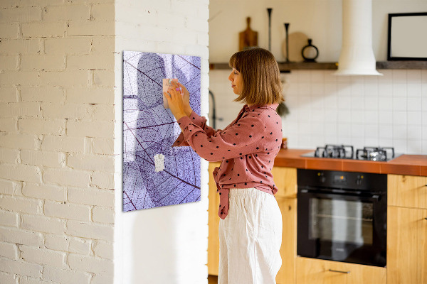 Magnetic dry erase board Magnetic board with a leaf pattern