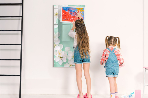 Magnetic dry erase board Creative board with a floral motif