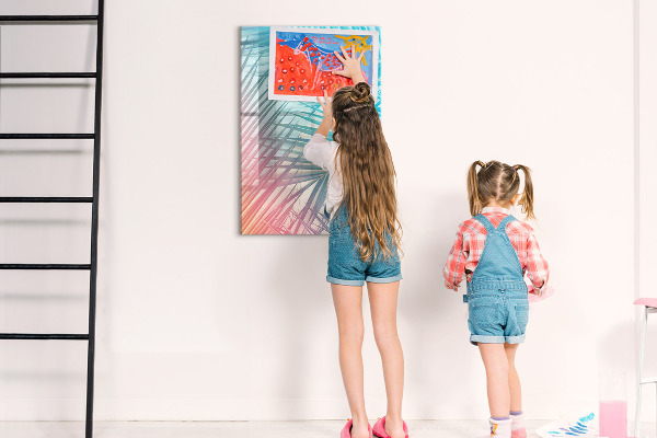 Dry erase board magnetic Background with palm trees and photos to pin