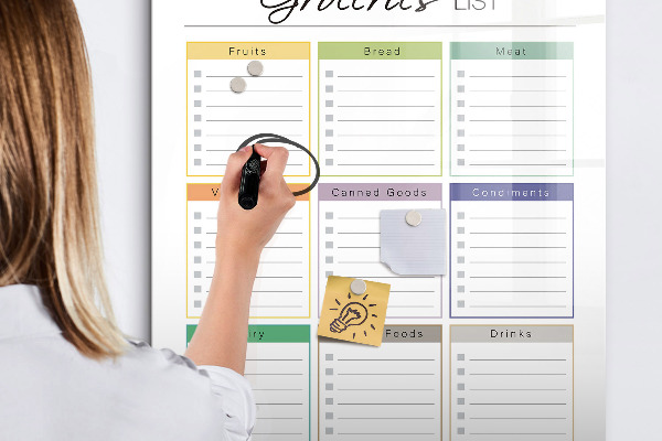 Dry erase board magnetic Shopping list with space for photos
