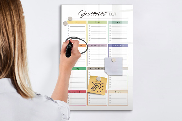 Dry erase board magnetic Shopping list with space for photos