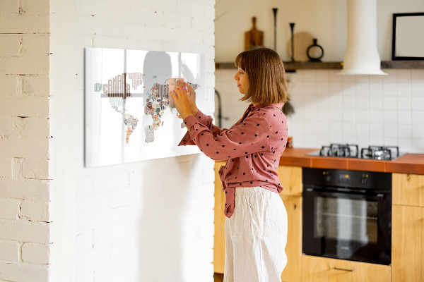 Magnetic dry erase board World map with photo locations