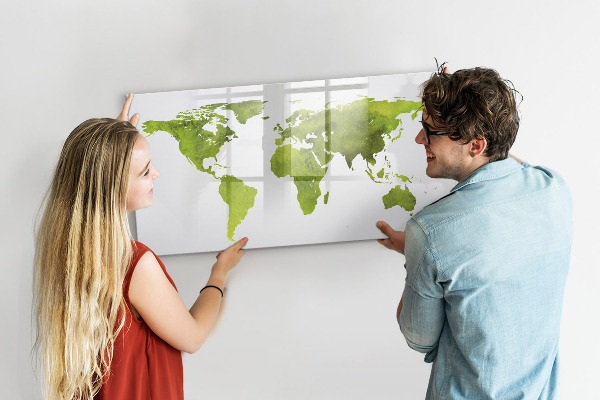 Magnetic dry erase board World map with photo locations
