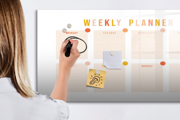 Magnetic dry erase board Weekly planner with space for photos