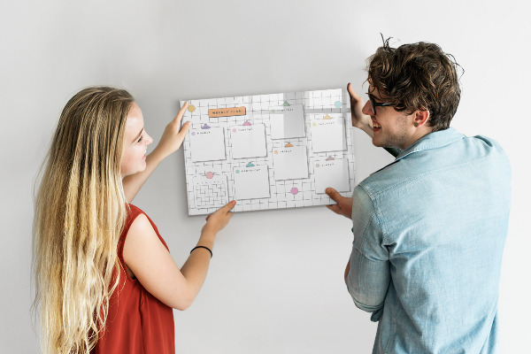 Dry erase board magnetic Weekly plan with space for photos
