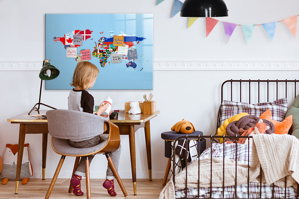 Dry erase board magnetic A world map with places and memories