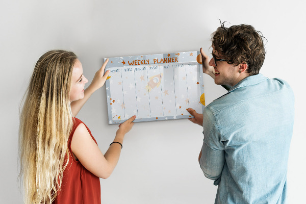 Magnetic dry erase board Weekly planner with space for photos