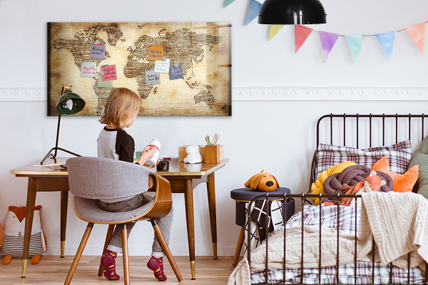 Magnetic dry erase board World map with photo locations
