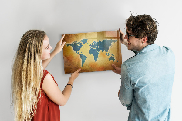 Magnetic dry erase board World map with space for photos