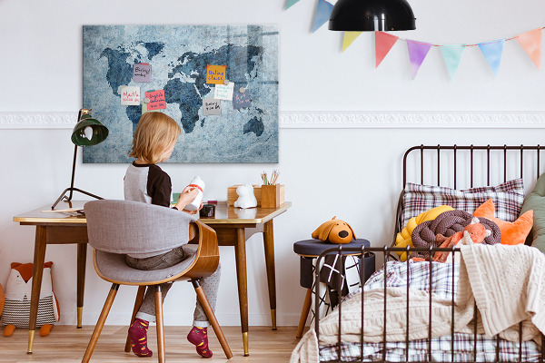 Magnetic dry erase board A world map with personal memories
