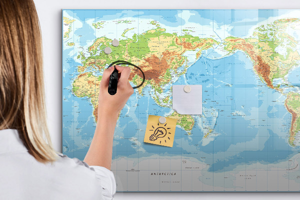 Dry erase board magnetic World map with photos and accessories