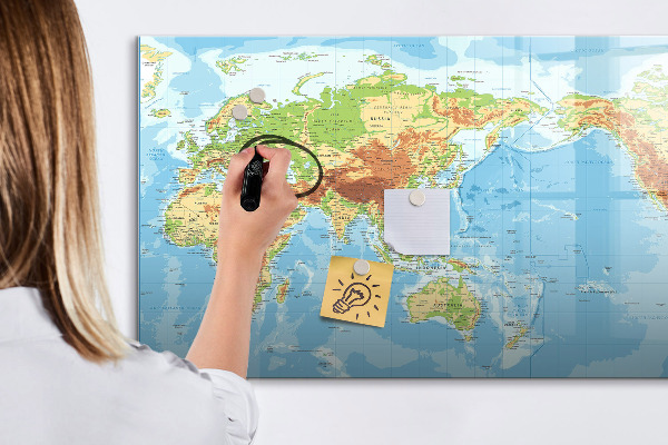 Dry erase board magnetic World map with photos and accessories