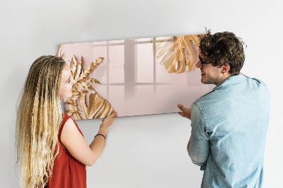 Dry erase board magnetic A stylish board for presenting photos