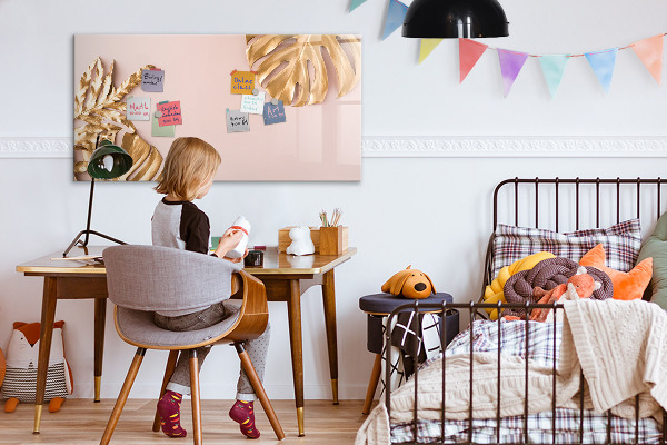 Dry erase board magnetic A stylish board for presenting photos