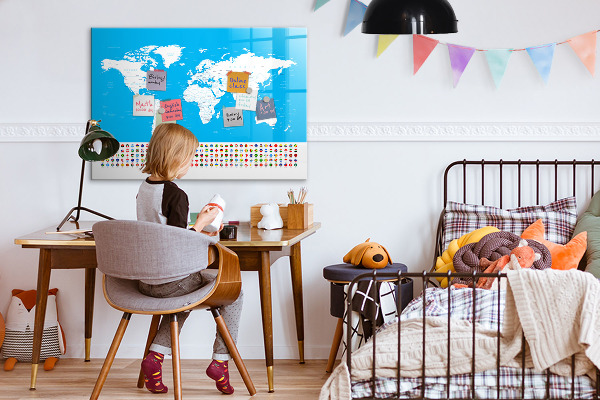 Dry erase board magnetic World map with photo locations