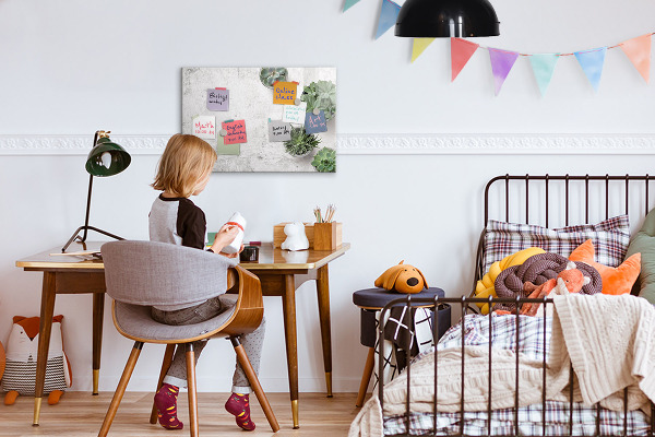 Dry erase board magnetic A stylish board for presenting photos