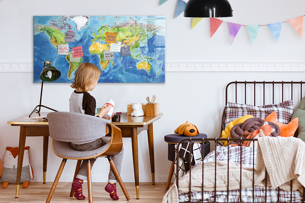 Dry erase board magnetic World map with photo locations