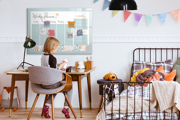 Magnetic dry erase board Weekly planner with space for photos