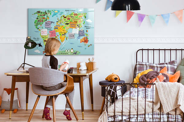 Dry erase board magnetic World map with photo locations