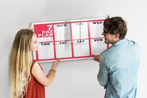 Dry erase board magnetic Weekly plan with space for photos
