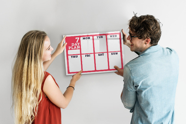 Dry erase board magnetic Weekly plan with space for photos
