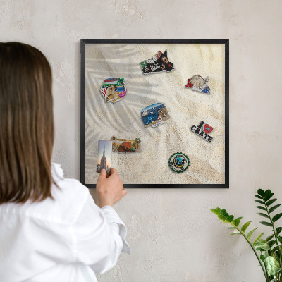 Vacation magnet board with a black frame Tropical pattern