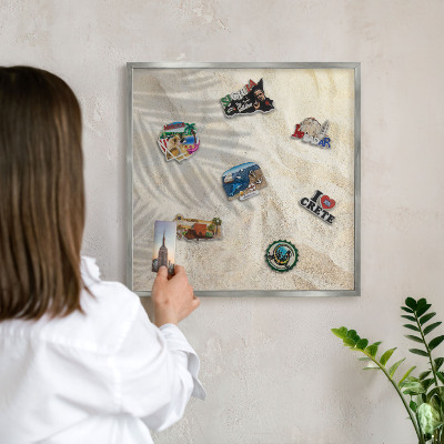 Printed magnet board in a silver frame Tropical pattern