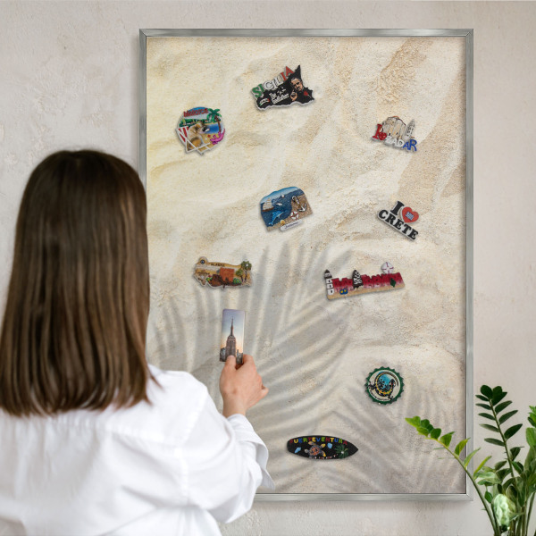 Printed magnet board in a silver frame Tropical pattern
