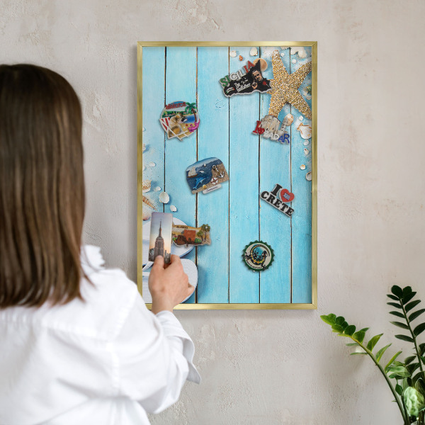 Metal magnet board with a gold frame Holiday rest