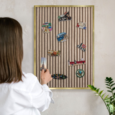 Magnetic board for magnets in a gold frame Calm structure