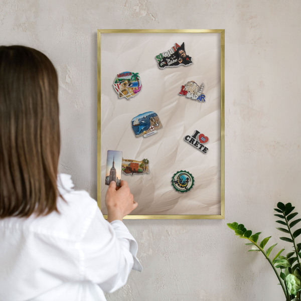Magnetic board for magnets in a gold frame Cream feathers