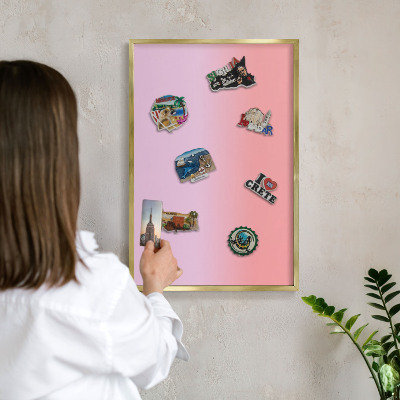 Magnetic board for magnets in a gold frame Delicate gradient